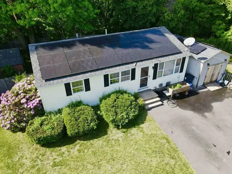 14 Charlton Circle Nashua NH 03060