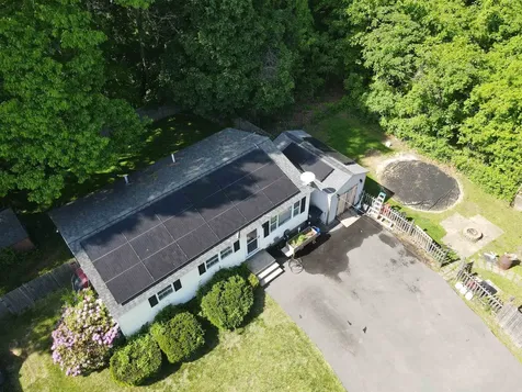 14 Charlton Circle Nashua NH 03060