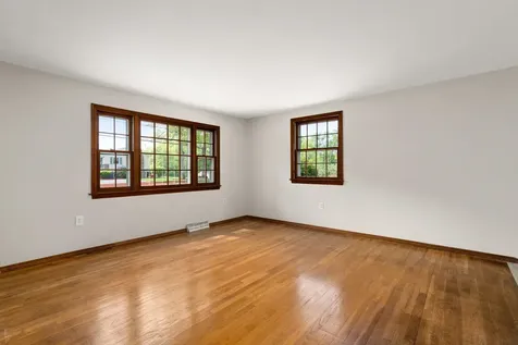 87 Belmont Drive Merrimack NH 03054