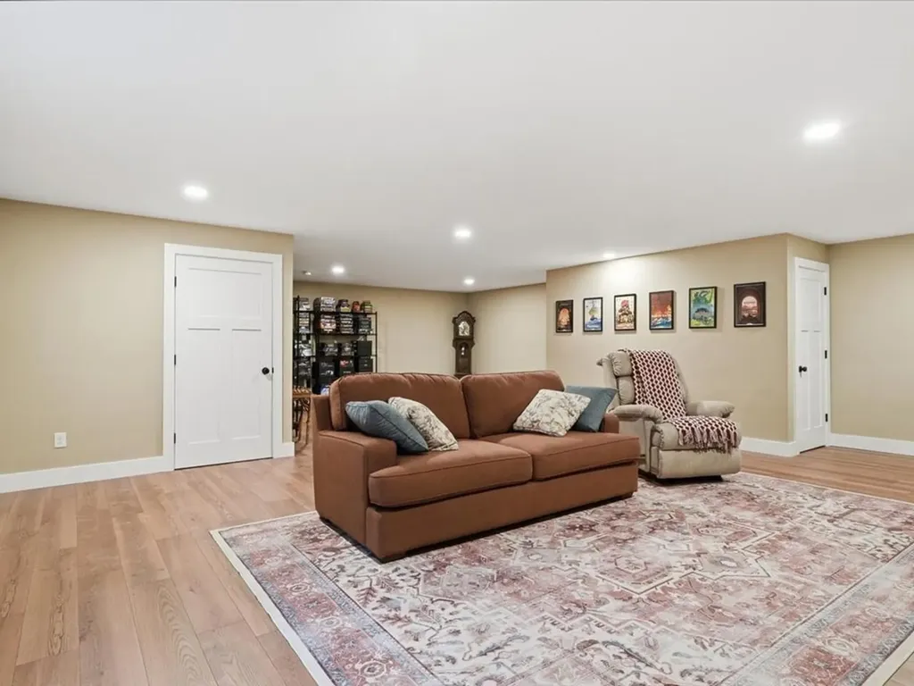 54 Bronson Lane Colchester VT 05446