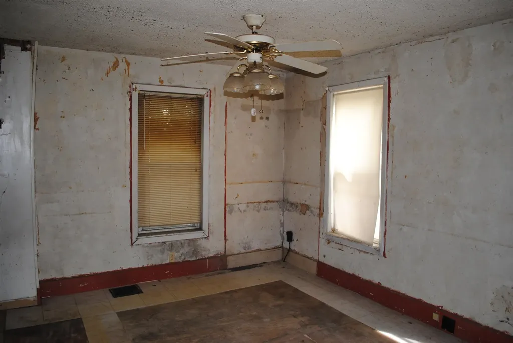 19 Pine Street Rochester NH 03867