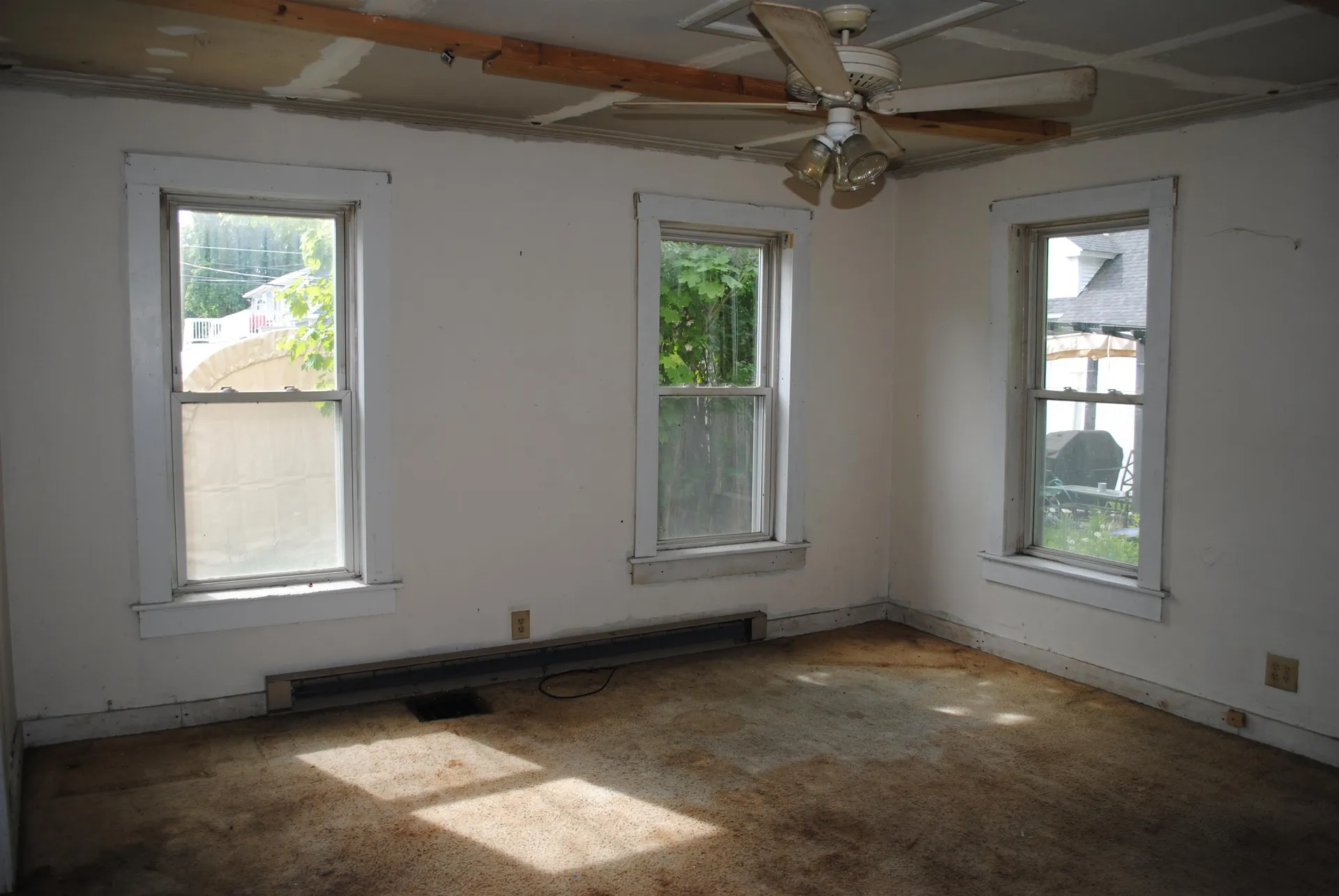 19 Pine Street Rochester NH 03867