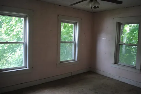 19 Pine Street Rochester NH 03867