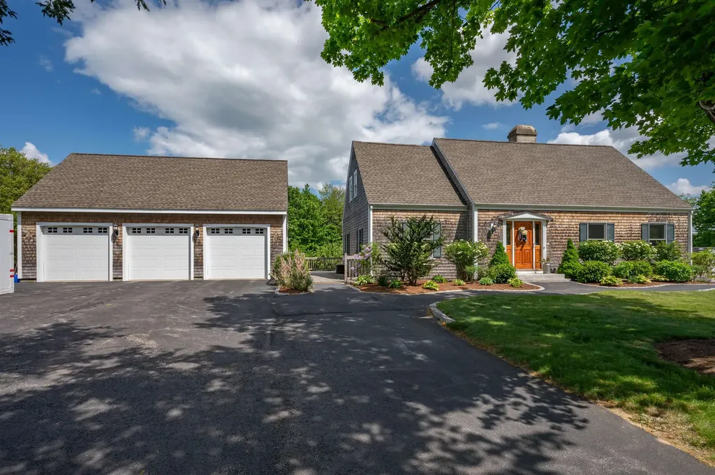 105 Chestnut Hill Road Amherst NH 03031