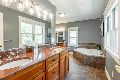 105 Chestnut Hill Road Amherst NH 03031