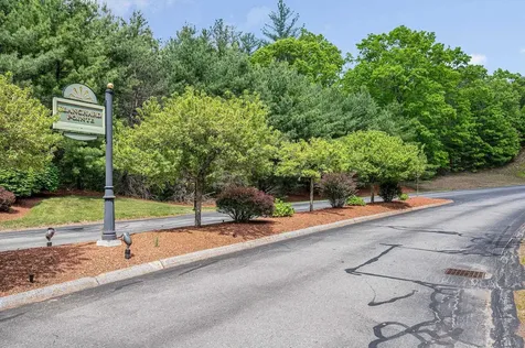 12 Dunstable Circle Merrimack NH 03054