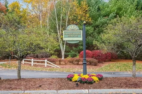 12 Dunstable Circle Merrimack NH 03054
