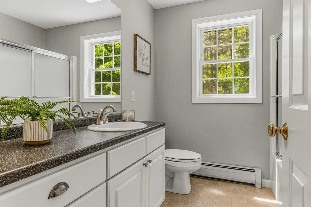 137 Ash Swamp Road Newmarket NH 03857