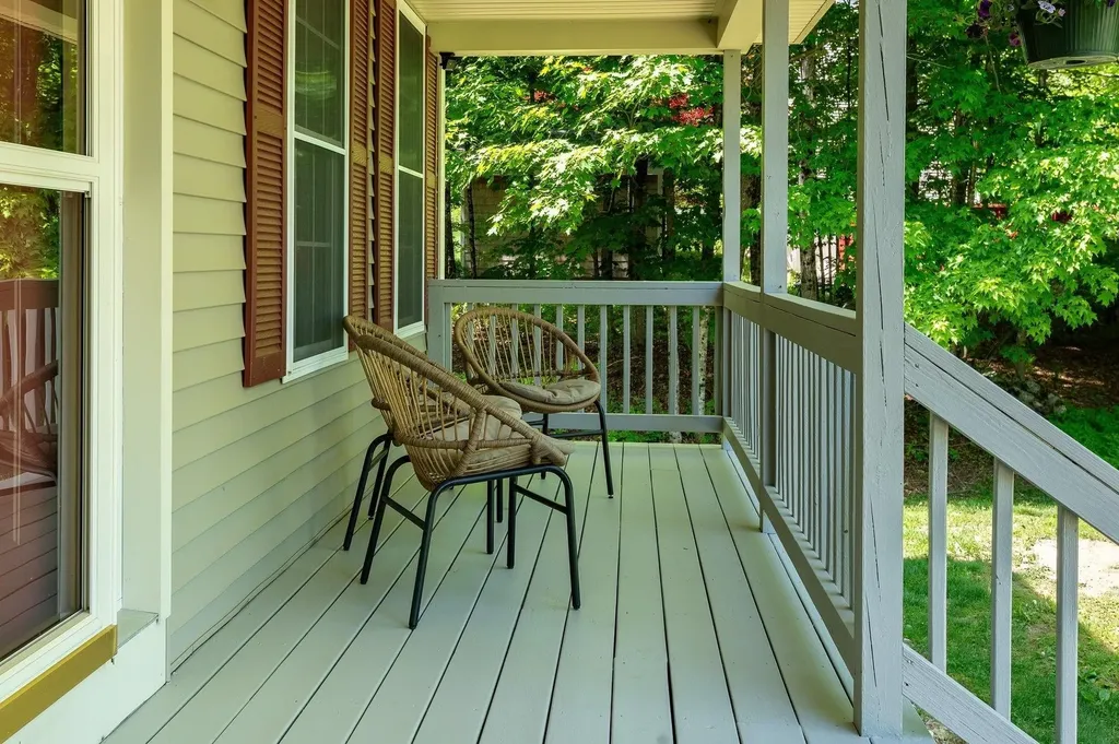137 Ash Swamp Road Newmarket NH 03857