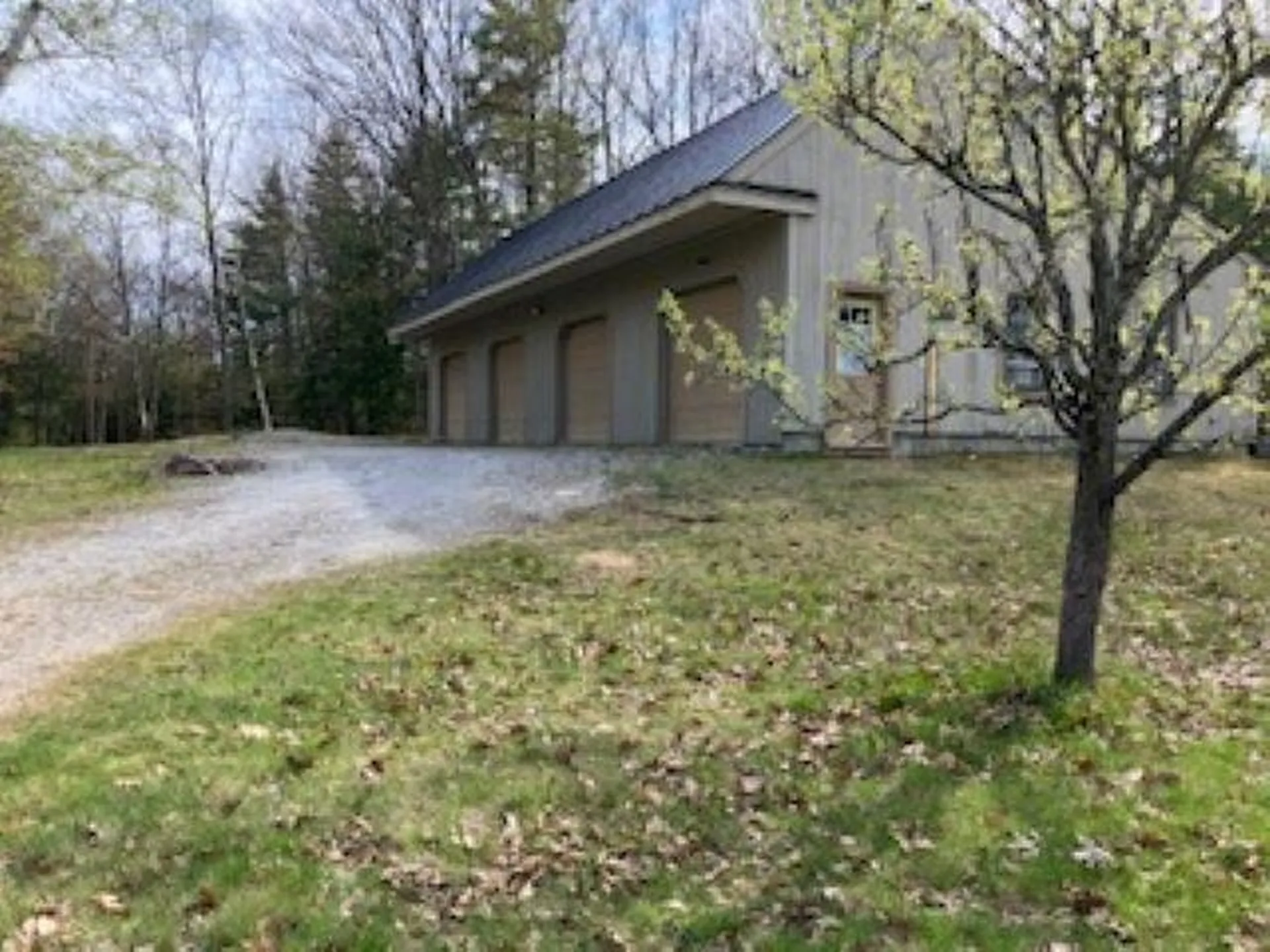 338 E. Washington Road Bradford NH 03221