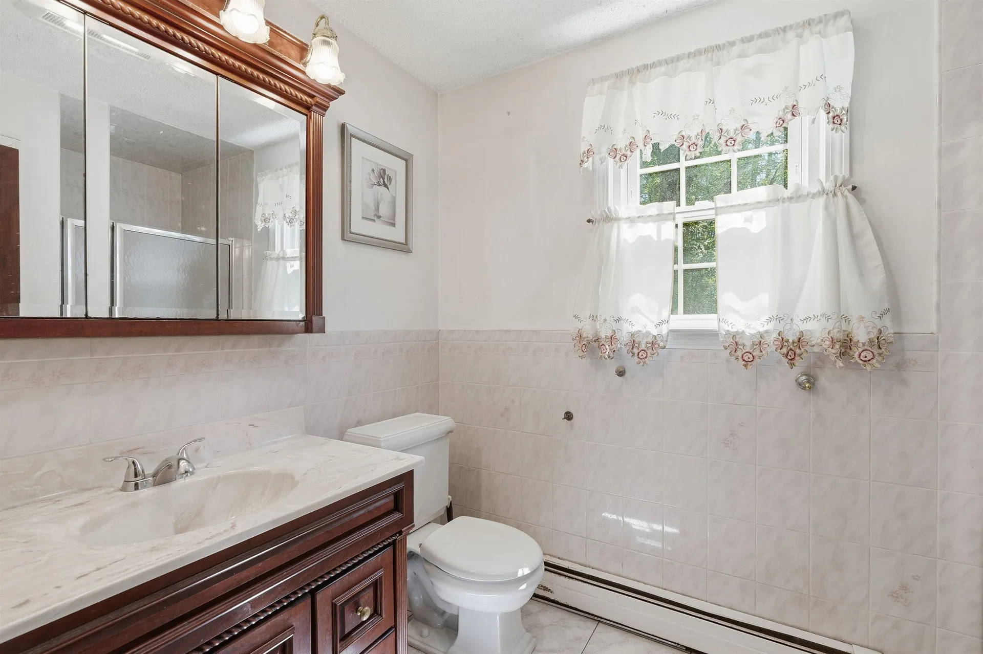 12 Crescent Circle Pelham NH 03076