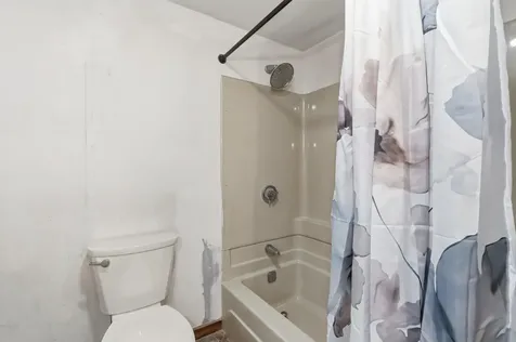 12 Crescent Circle Pelham NH 03076
