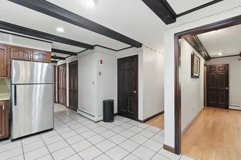 12 Crescent Circle Pelham NH 03076