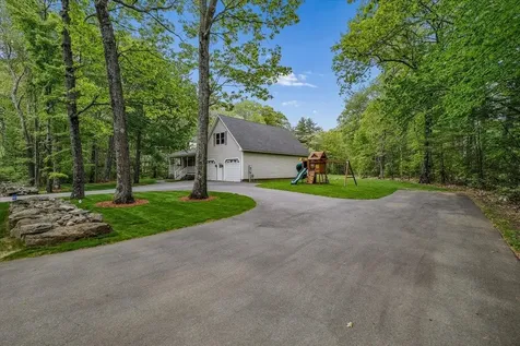 186 Woodhill Hooksett Road Bow NH 03304