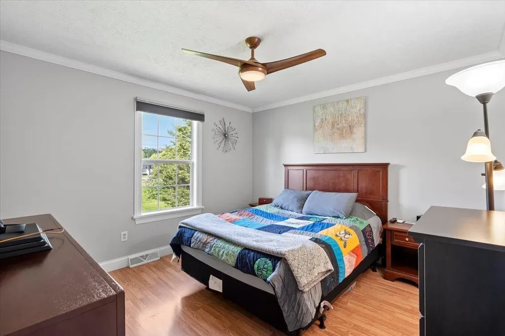 33 Sunset Circle Georgia VT 05468