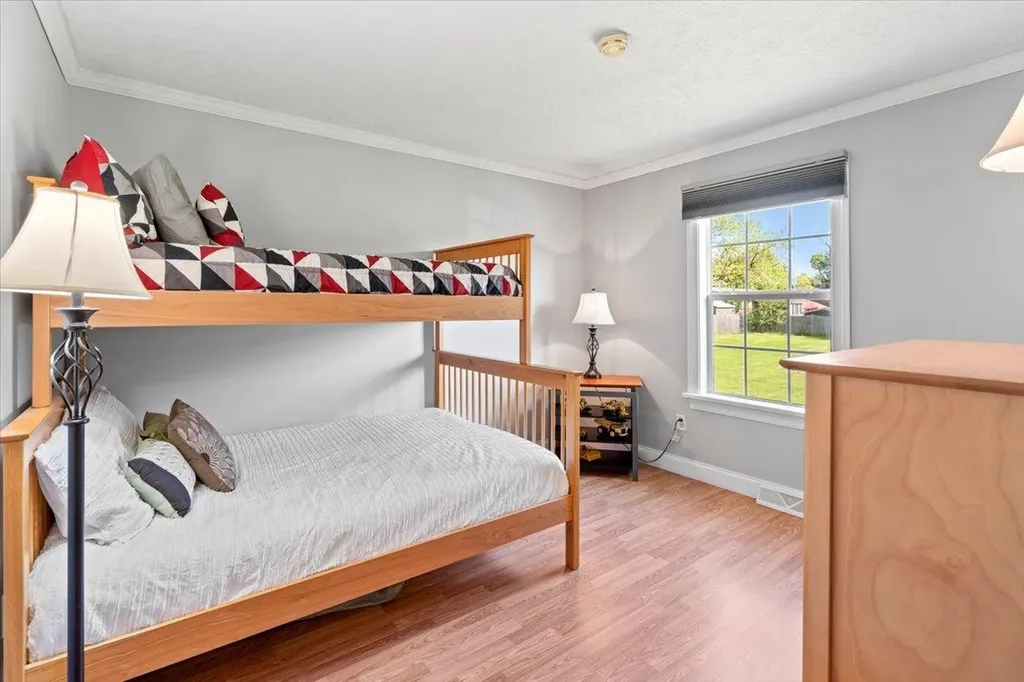 33 Sunset Circle Georgia VT 05468