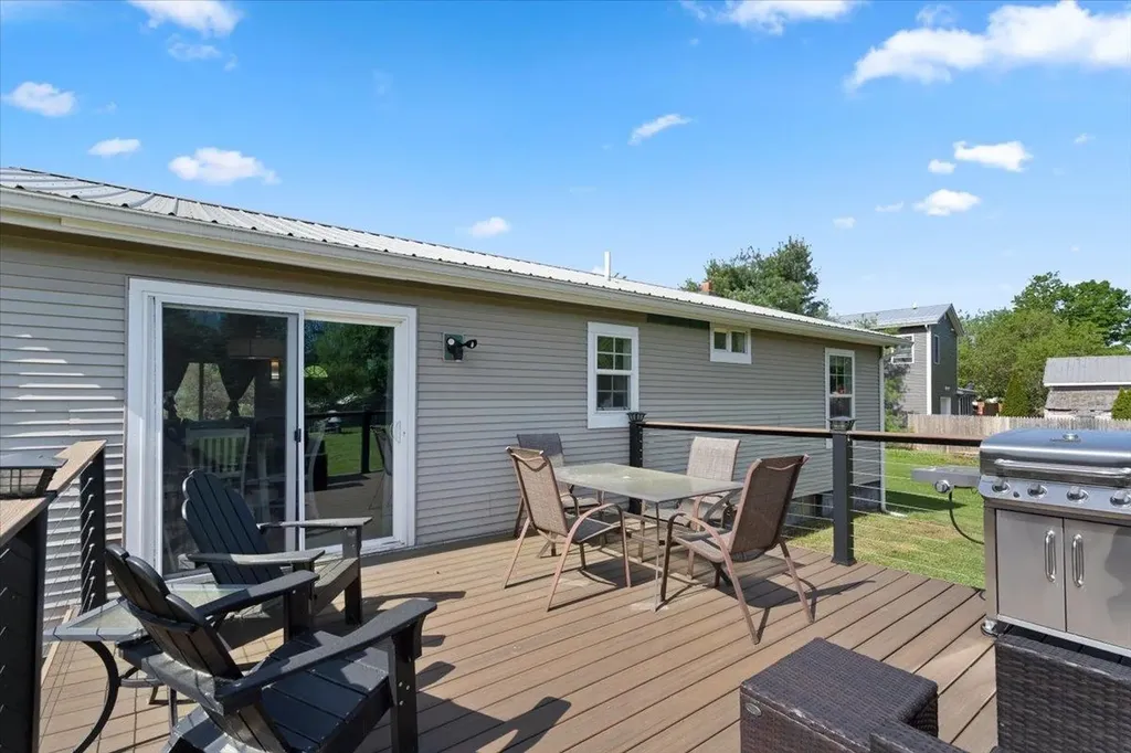 33 Sunset Circle Georgia VT 05468