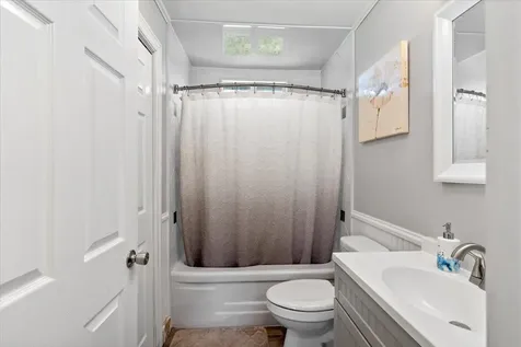 33 Sunset Circle Georgia VT 05468