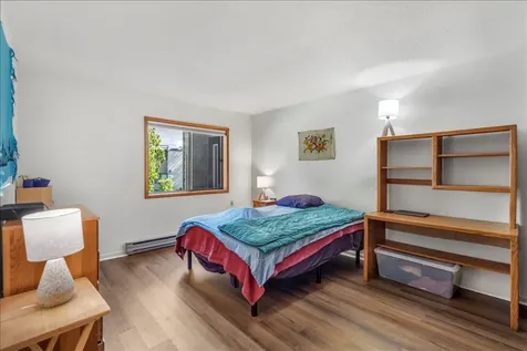 11 Hawthorne Circle South Burlington VT 05403