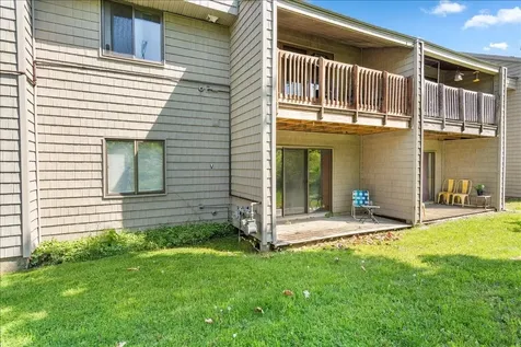 11 Hawthorne Circle South Burlington VT 05403
