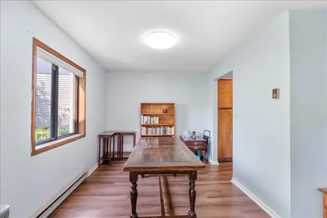 11 Hawthorne Circle South Burlington VT 05403