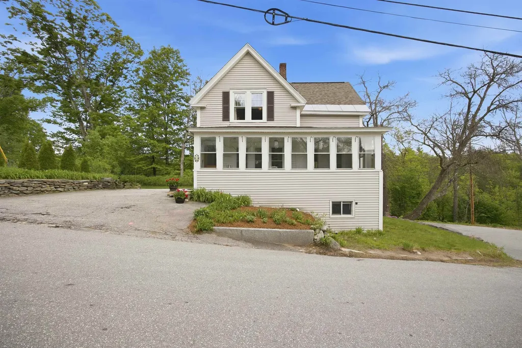 20 Prospect Street Hillsborough NH 03244