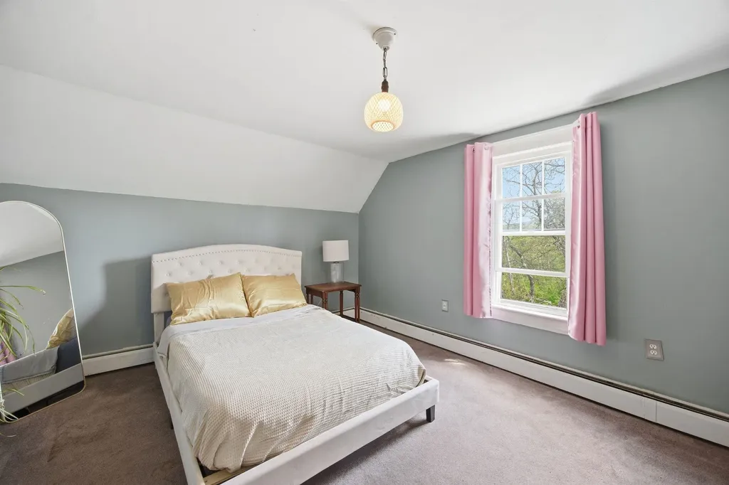 20 Prospect Street Hillsborough NH 03244