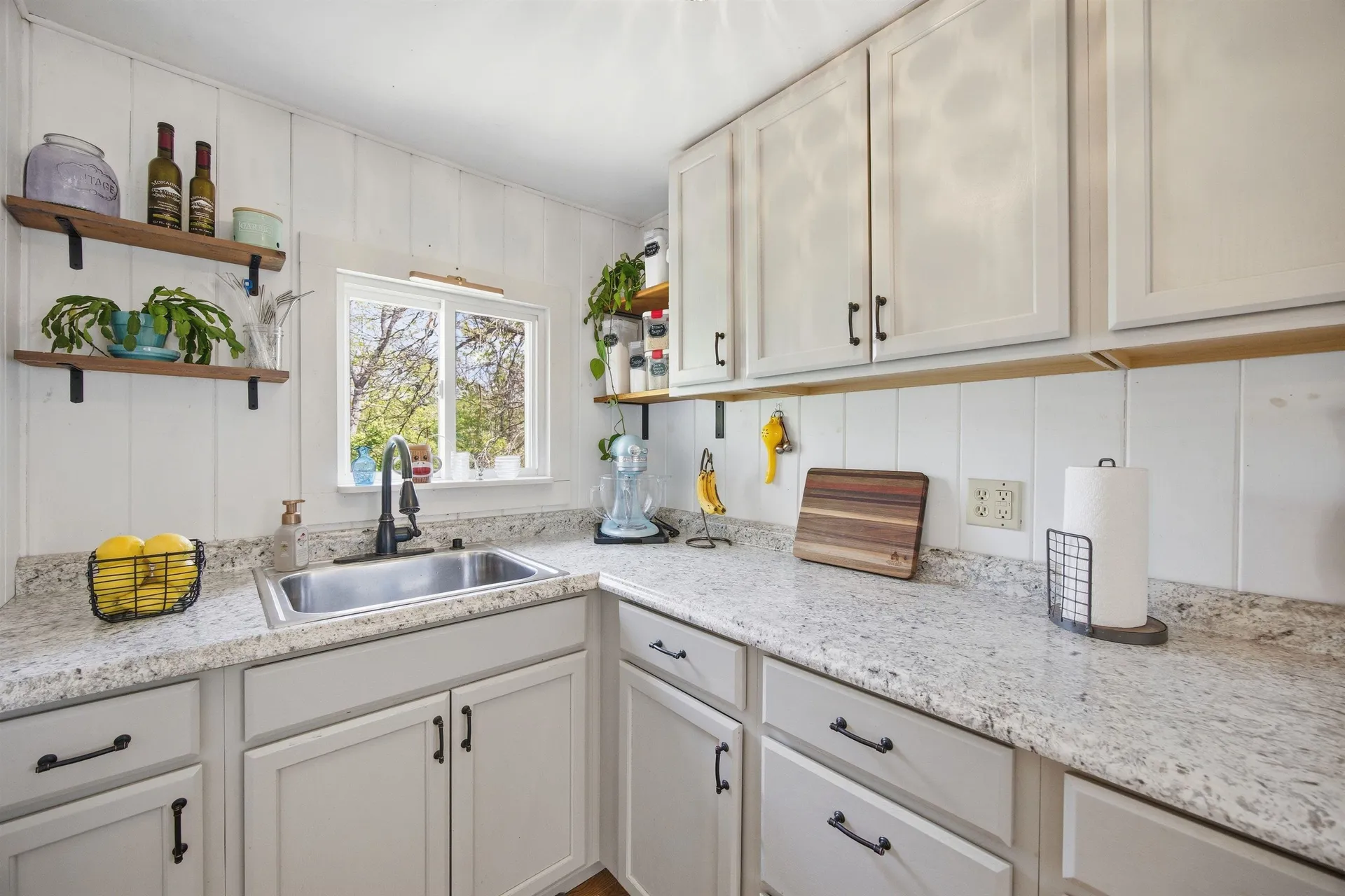 20 Prospect Street Hillsborough NH 03244