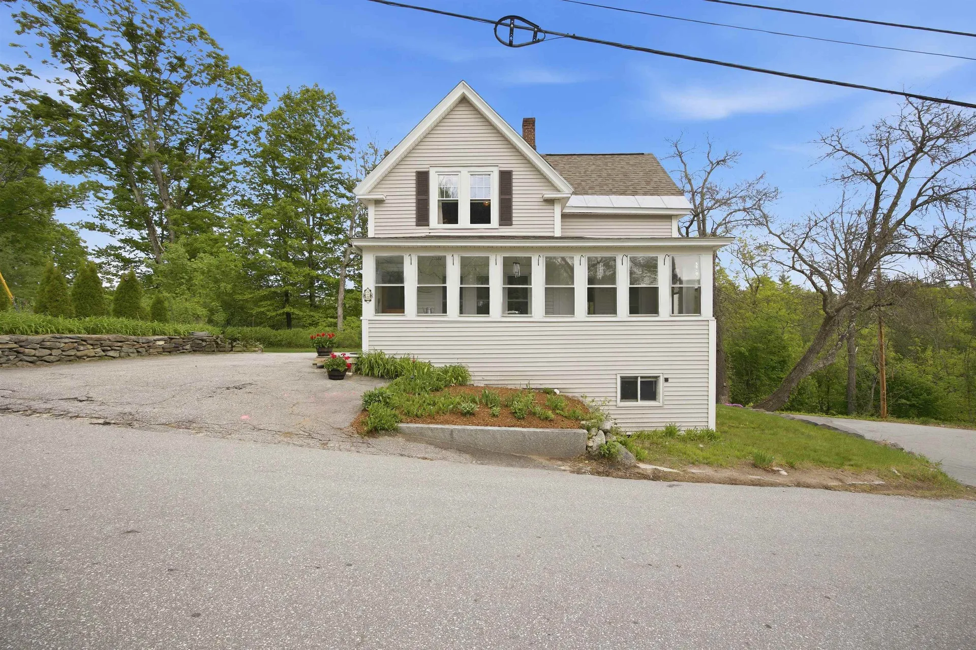 20 Prospect Street Hillsborough NH 03244