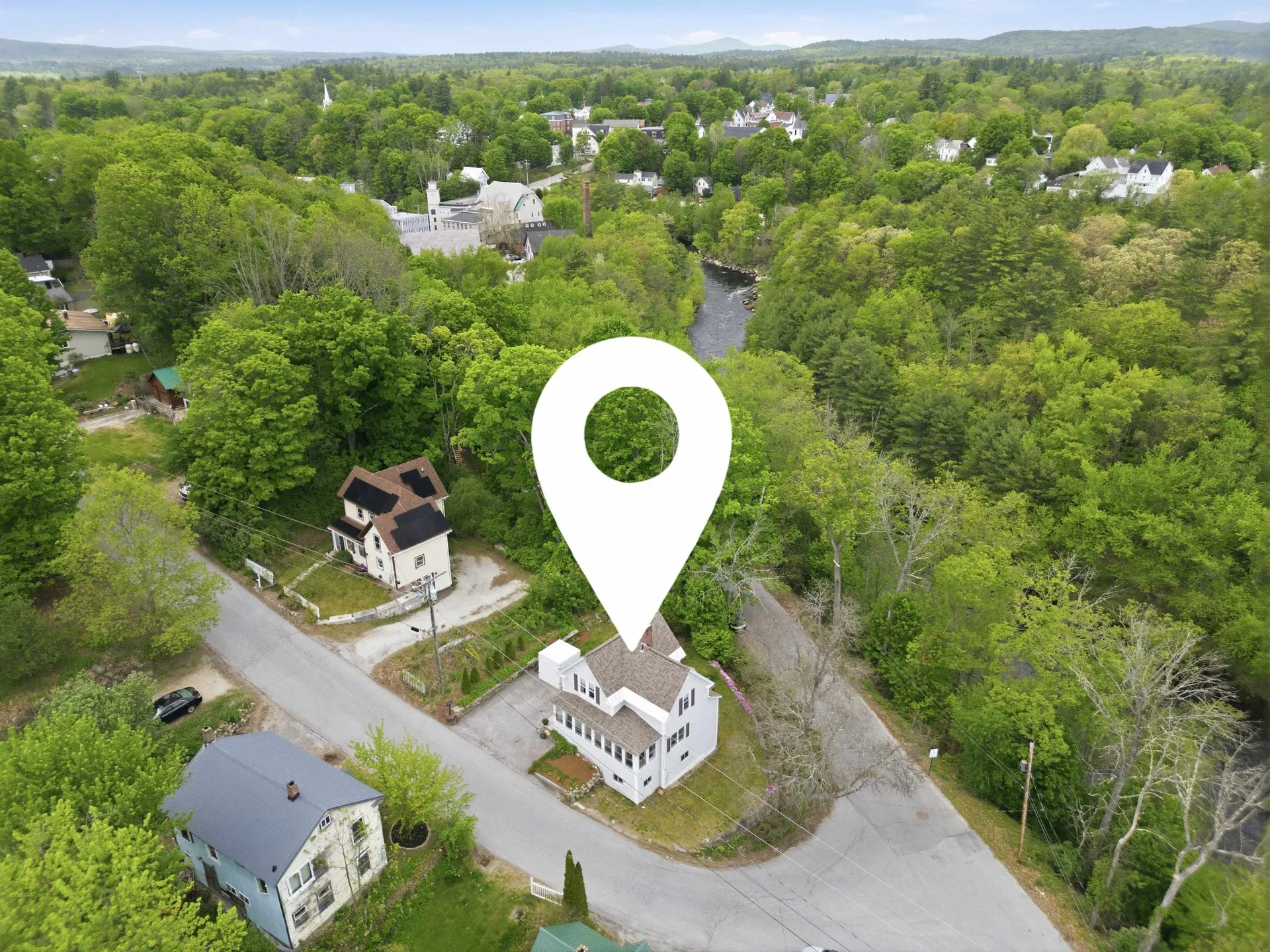 20 Prospect Street Hillsborough NH 03244