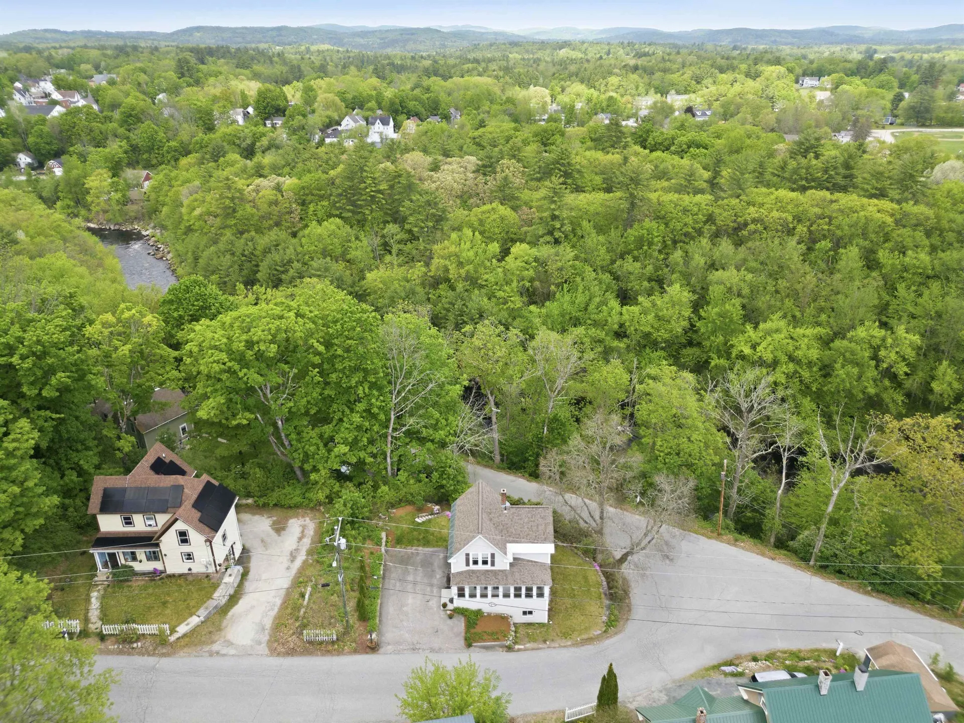 20 Prospect Street Hillsborough NH 03244