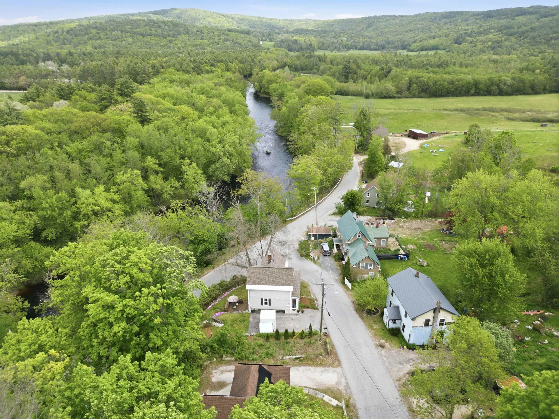 20 Prospect Street Hillsborough NH 03244