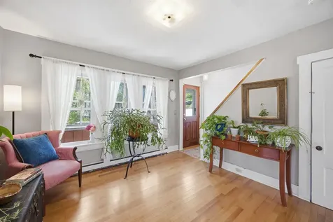 20 Prospect Street Hillsborough NH 03244