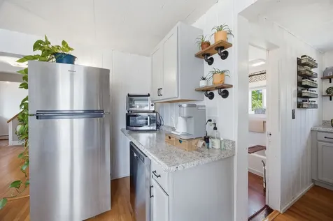 20 Prospect Street Hillsborough NH 03244