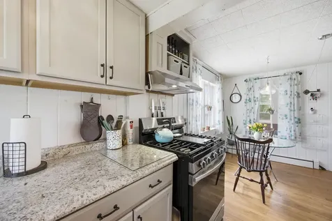 20 Prospect Street Hillsborough NH 03244