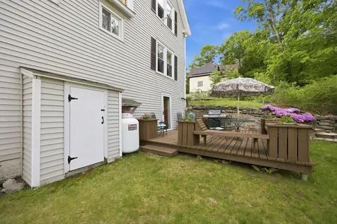 20 Prospect Street Hillsborough NH 03244