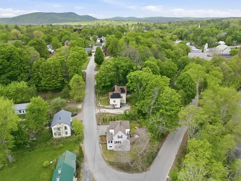20 Prospect Street Hillsborough NH 03244