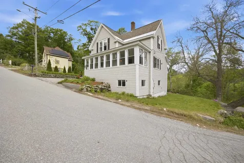 20 Prospect Street Hillsborough NH 03244