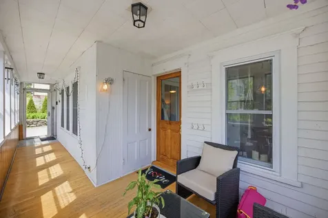 20 Prospect Street Hillsborough NH 03244