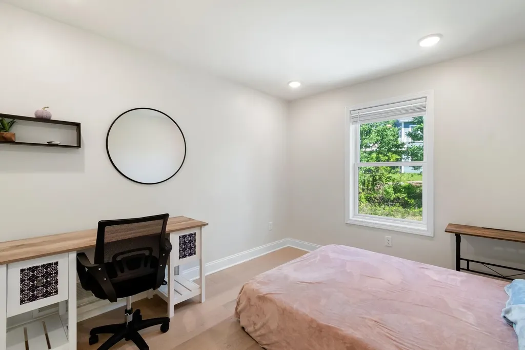 352 O'brien Farm Road South Burlington VT 05403