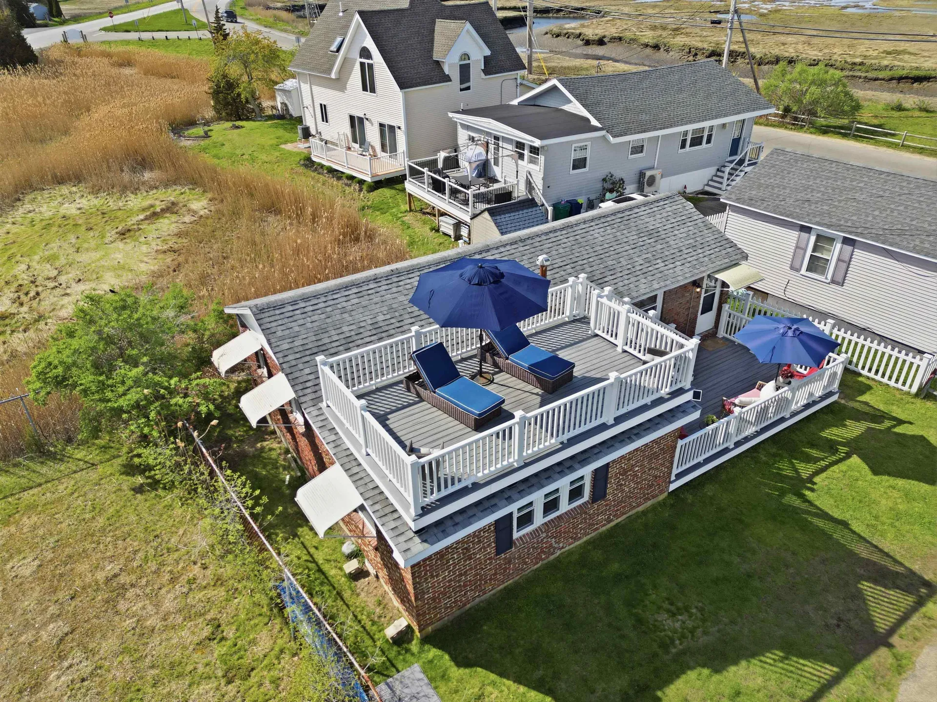 83 Church Street Hampton NH 03842