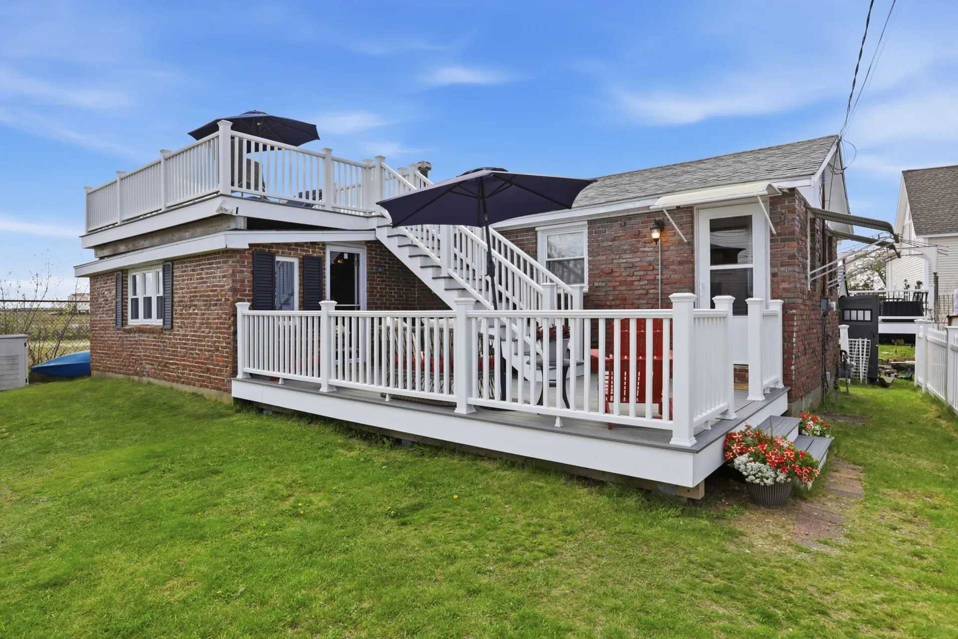 83 Church Street Hampton NH 03842