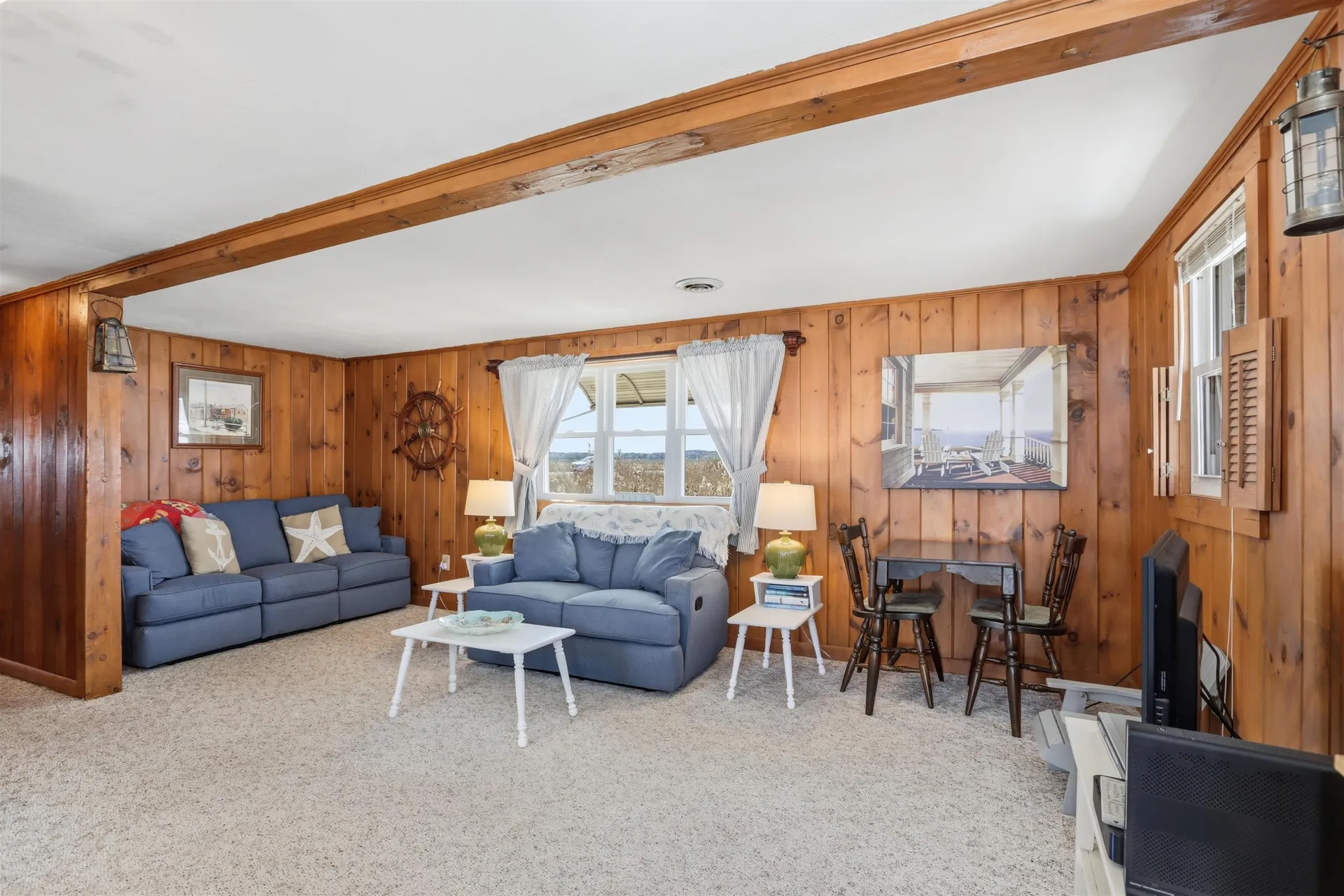83 Church Street Hampton NH 03842