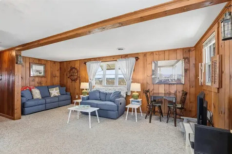 83 Church Street Hampton NH 03842
