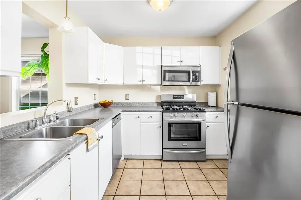 43 Colonial Road Fairfax VT 05454