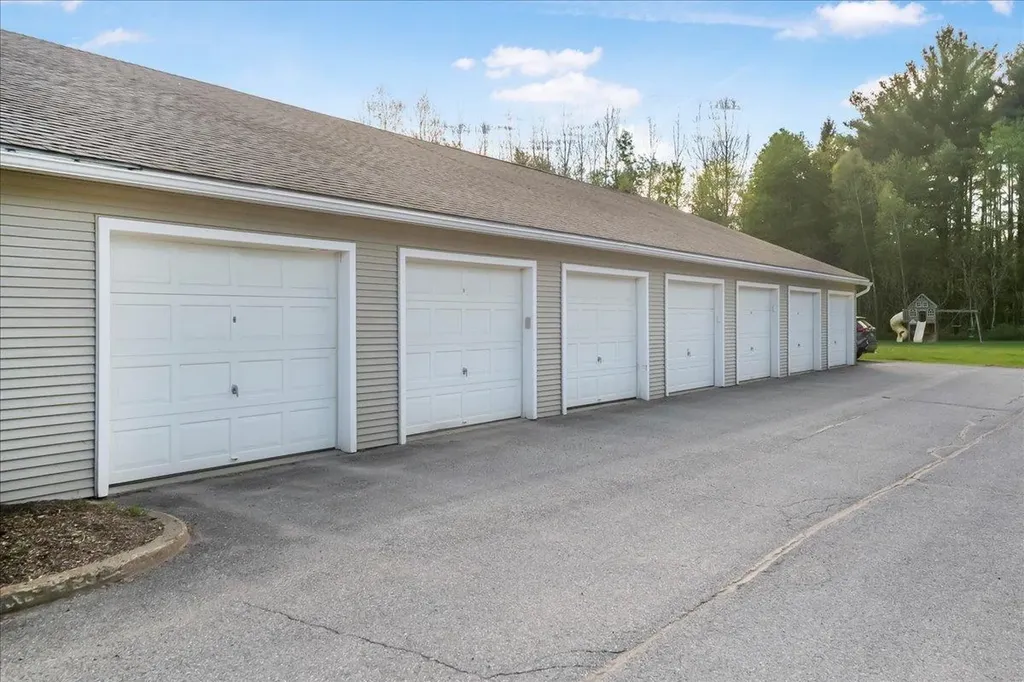 43 Colonial Road Fairfax VT 05454