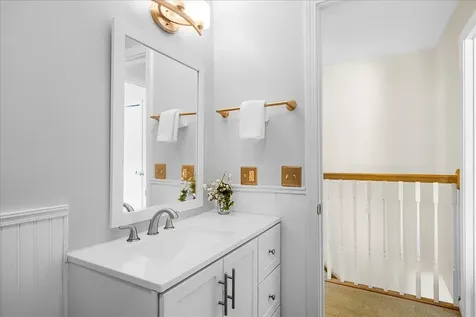 43 Colonial Road Fairfax VT 05454