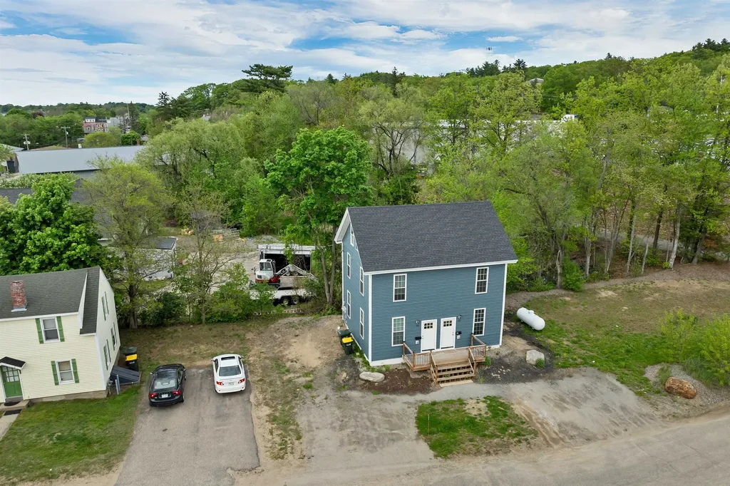 20 Wallace Court Laconia NH 03246