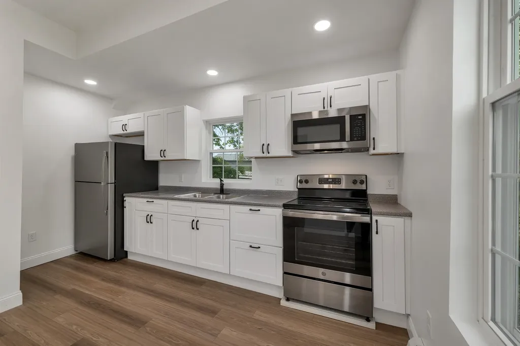 20 Wallace Court Laconia NH 03246
