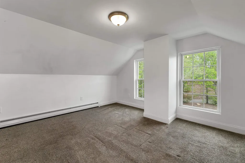 20 Wallace Court Laconia NH 03246